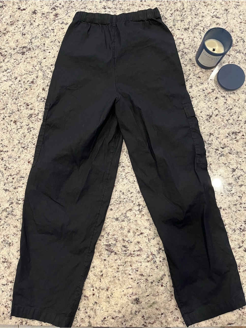 Athleta Black Linen Blend Paradise Relaxed Straight Leg Cargo Pant XXS
- Black 🖤 - Picture 6 of 7